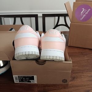 Low dunk size 10 for men size 11.5 woman